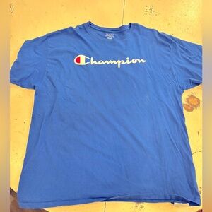 Men’s Champion blue tee shirt in size XXl